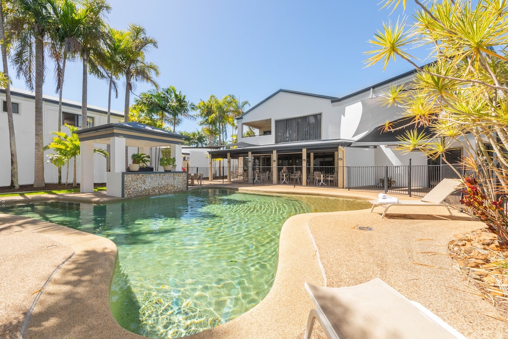 Coral Cay Resort Mackay 58/63