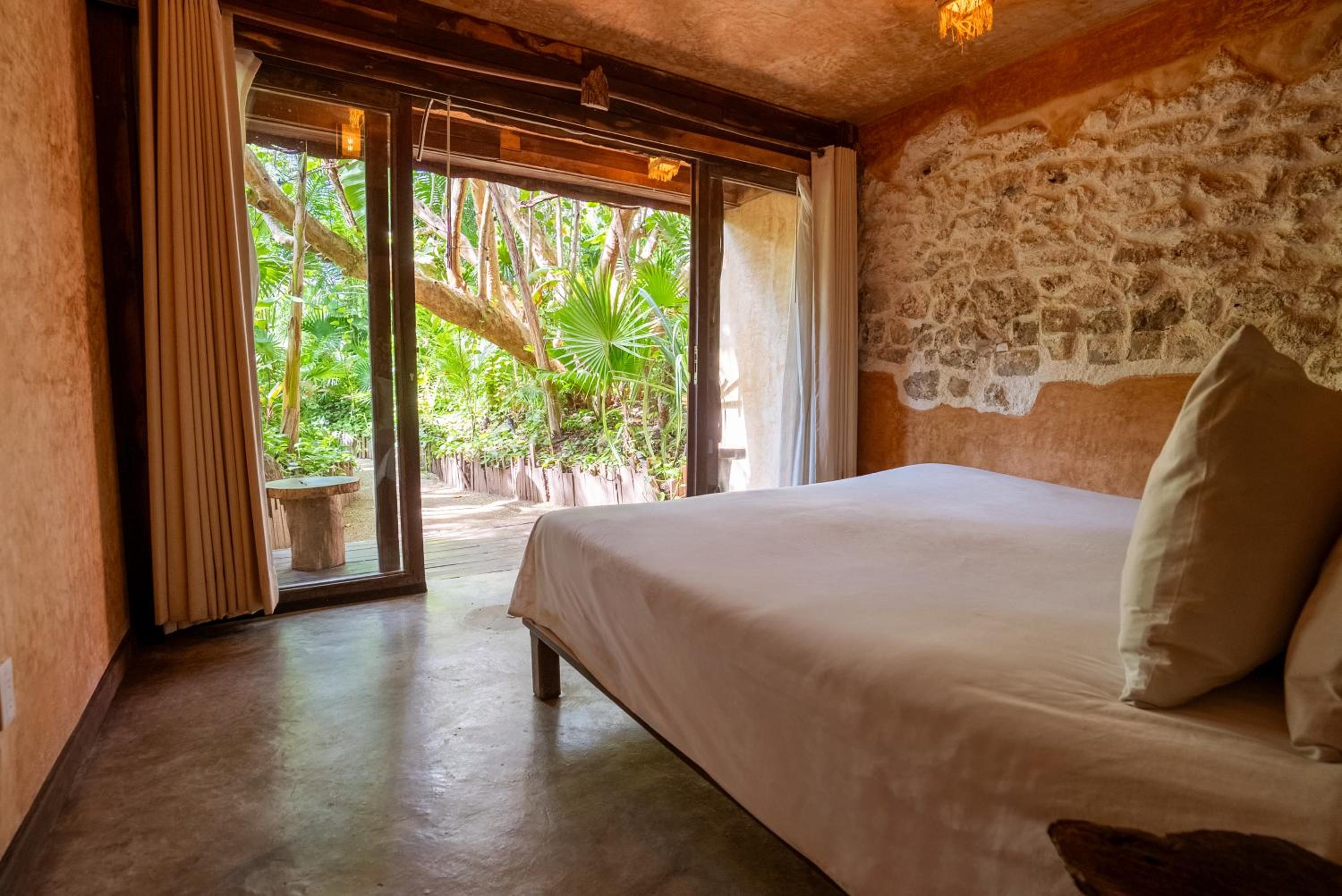 Private, Jungle, Terrace