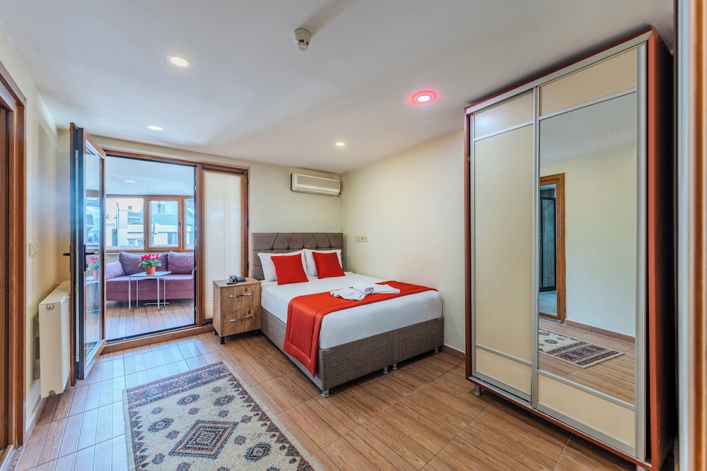 Hotel Silviya 13/50