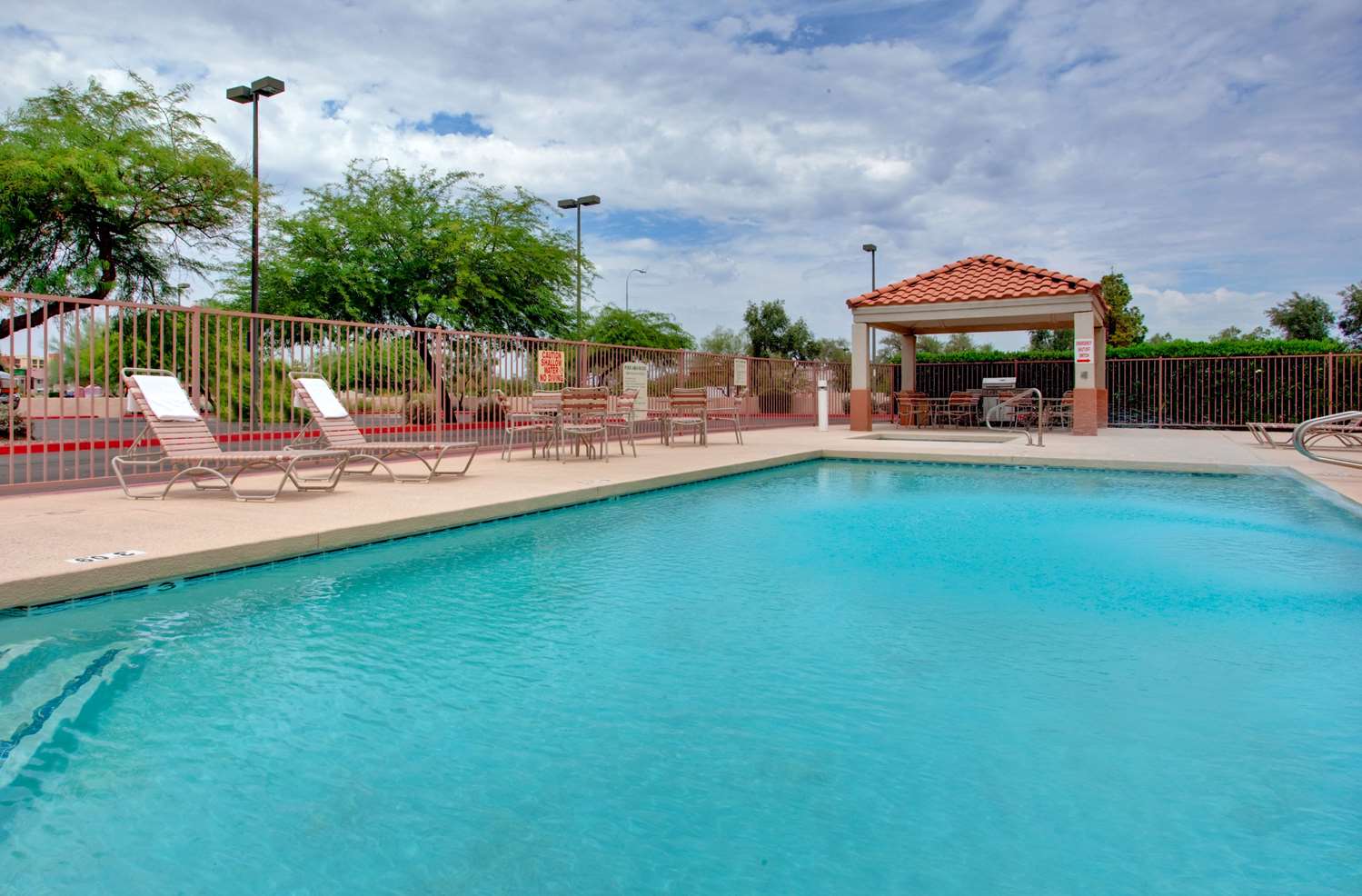 Sonesta Simply Suites Phoenix Tempe 37/37