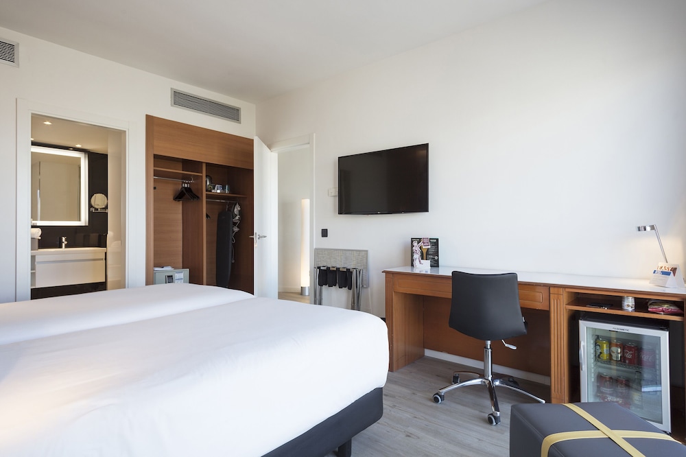 Innside by Melia Barcelona Apolo 33/75