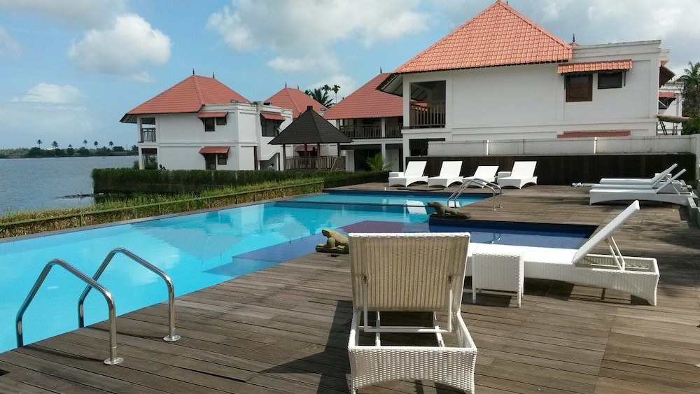 Paloma Backwater Resorts 14/15