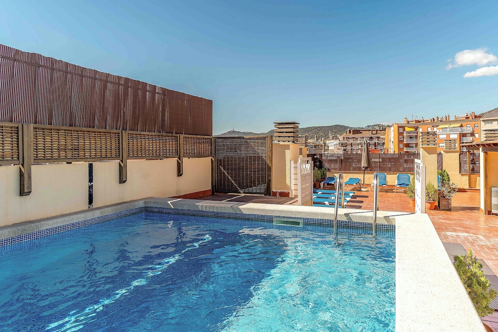 Aparthotel Bertran 73/109