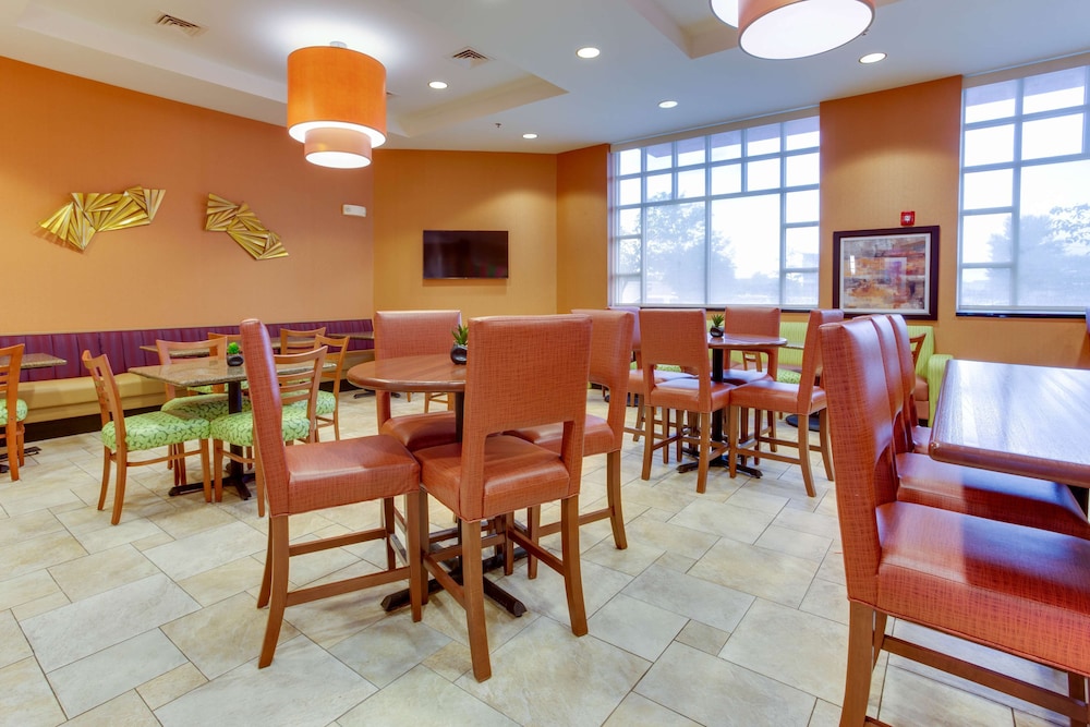 Druri Inn And Suites West Des Moines 30/45