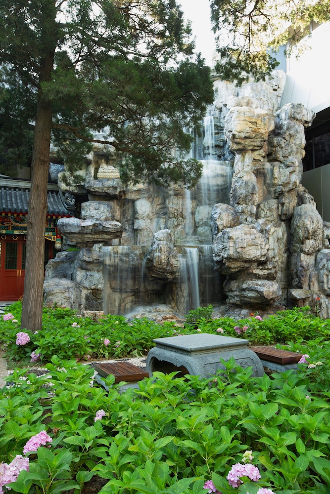 Capital Hotel Beijing 33/37