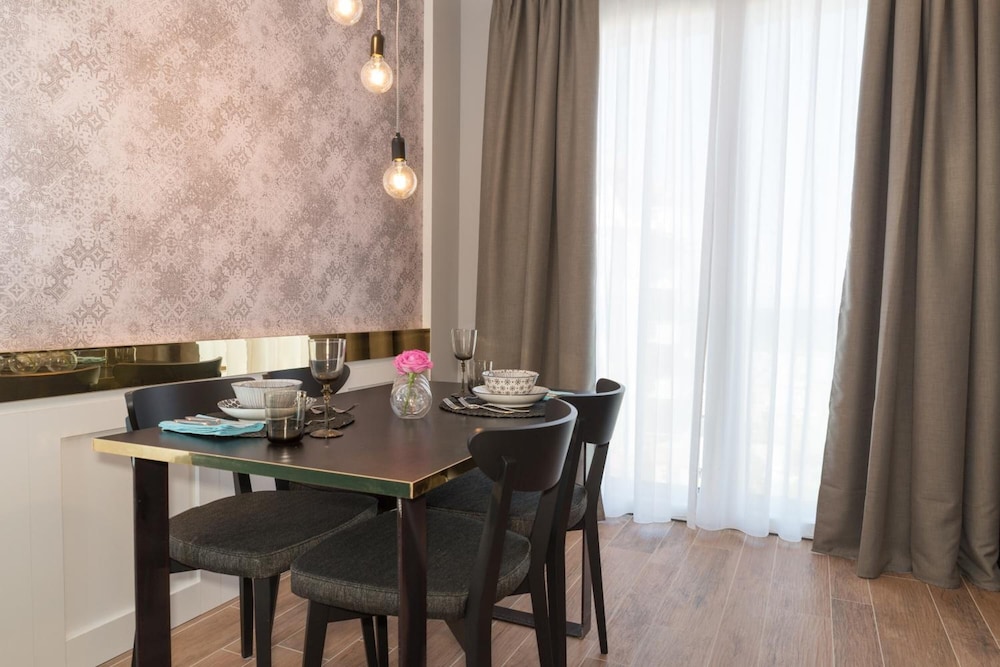 Residence Ten Suite 32/40