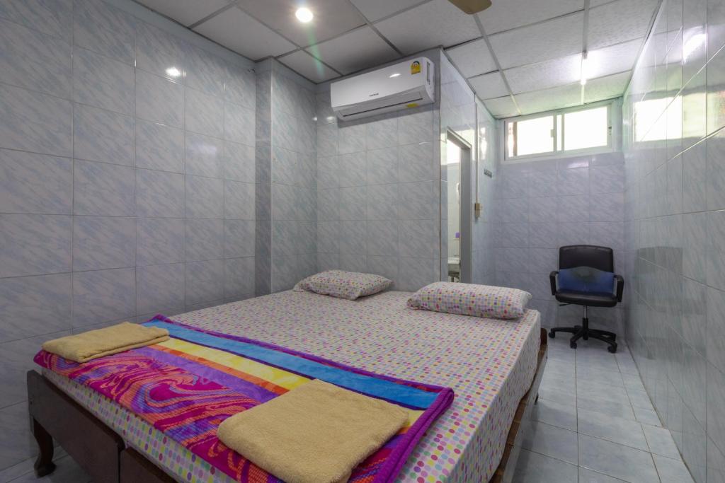 Budget, Double Bed