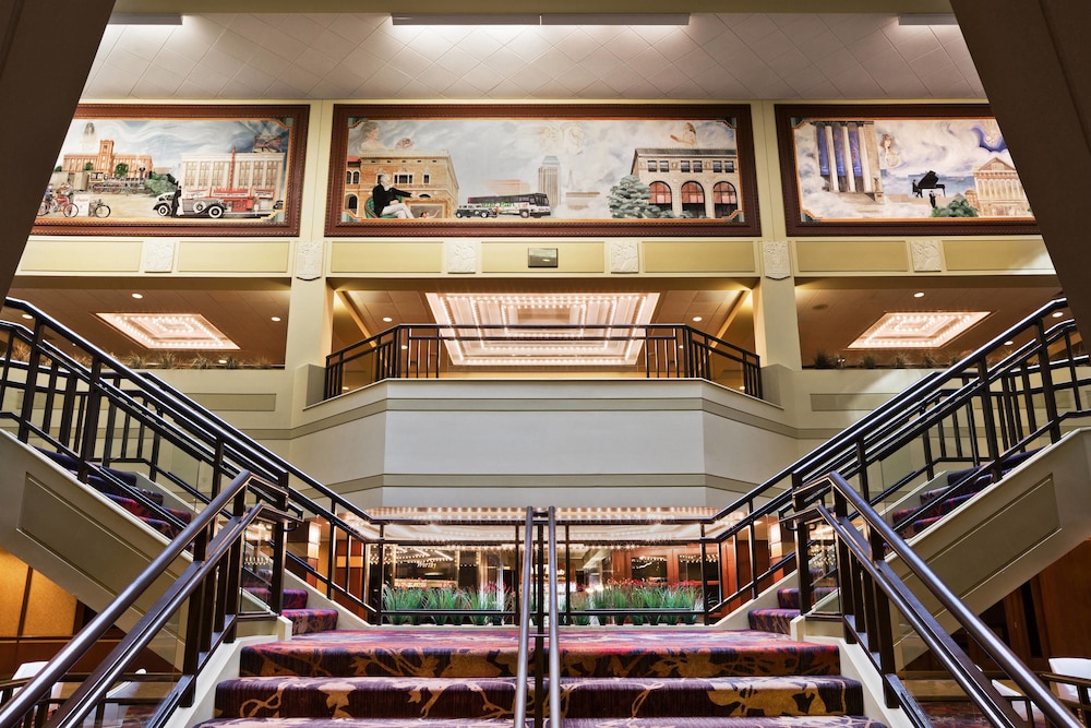 Sheraton Springfield Monarch Place Hotel 12/31