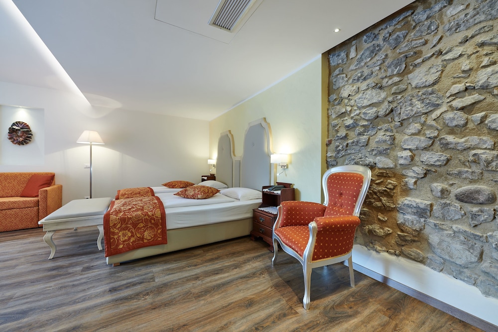 Boutique Hotel Brenzone 53/78