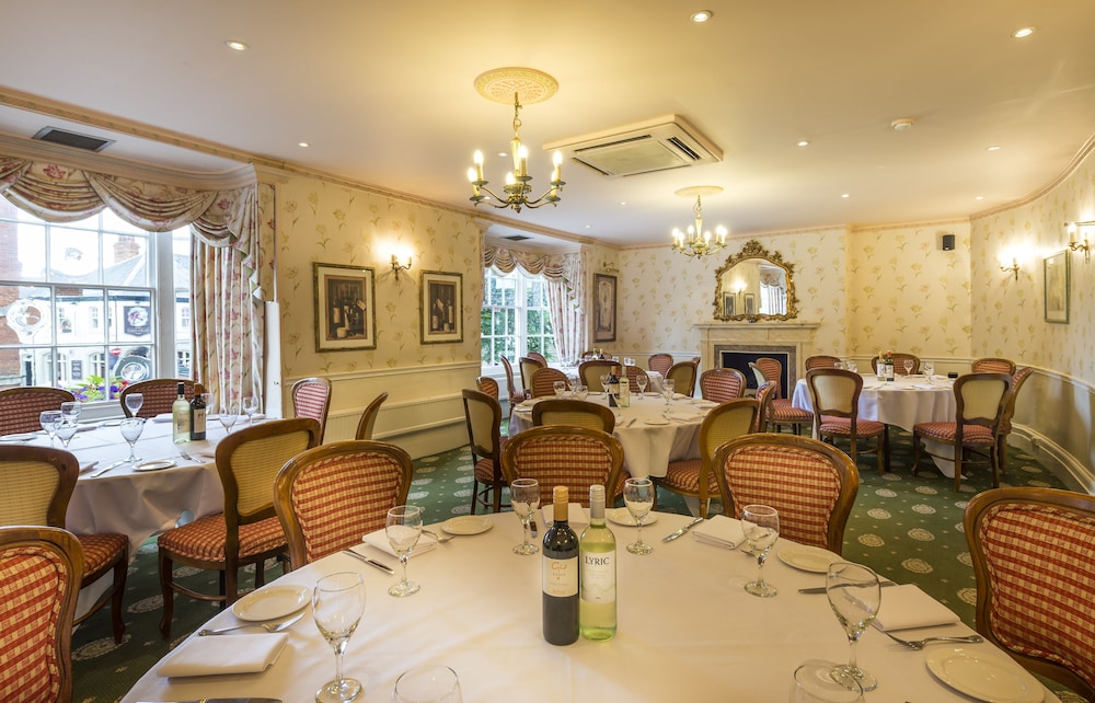Best Western the Three Swans Hotel 54/69