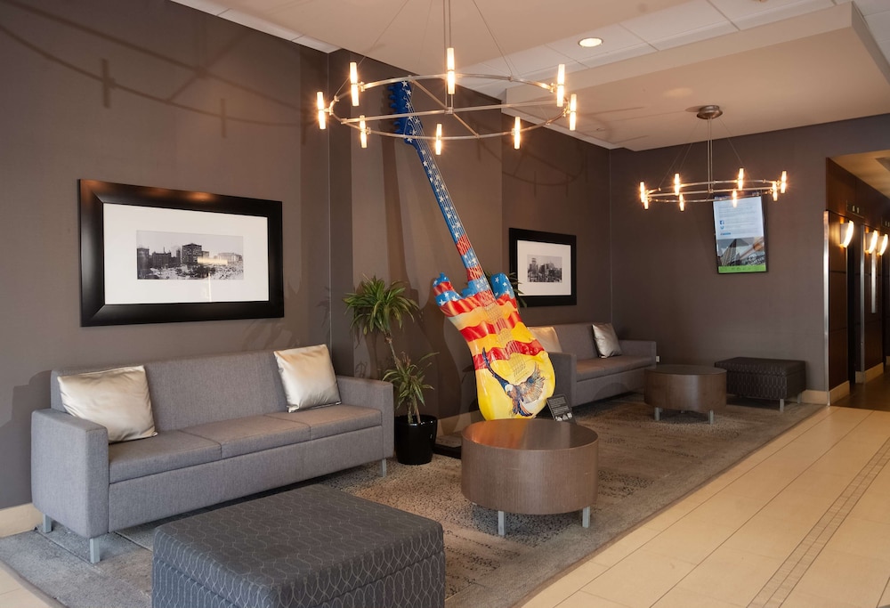 DoubleTree by Hilton Cleveland Downtown Lakeside 47/67