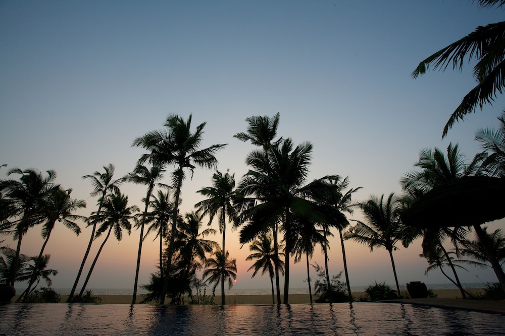 NEELESHWAR HERMITAGE 23/42