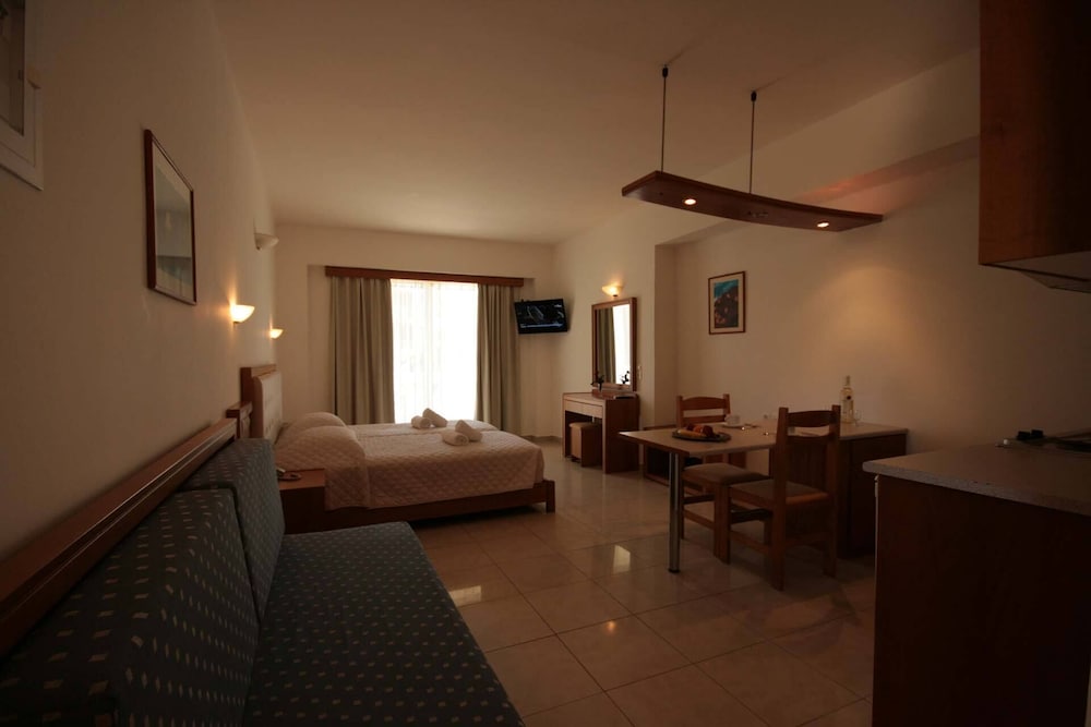Castro Beach Hotel 32/55