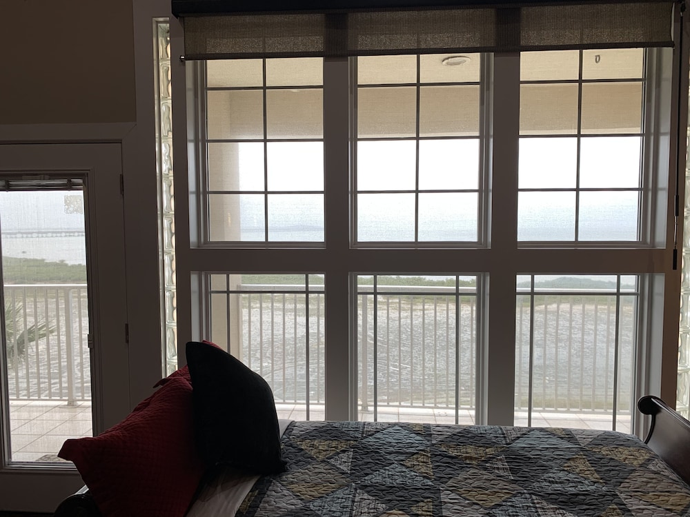 Blue Bay Inn Suites 21/34