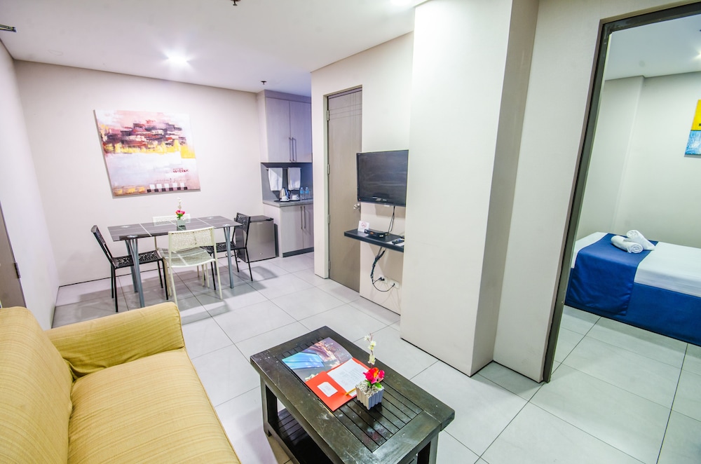 Jade Hotel Suites 52/66