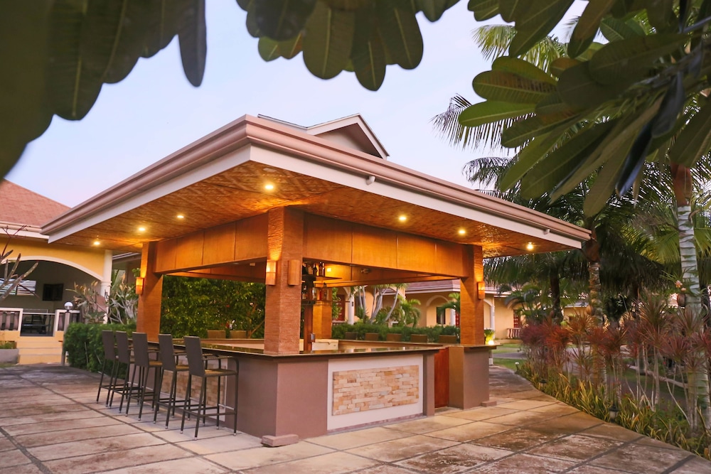 Turtle Bay Dive Resort 4/49