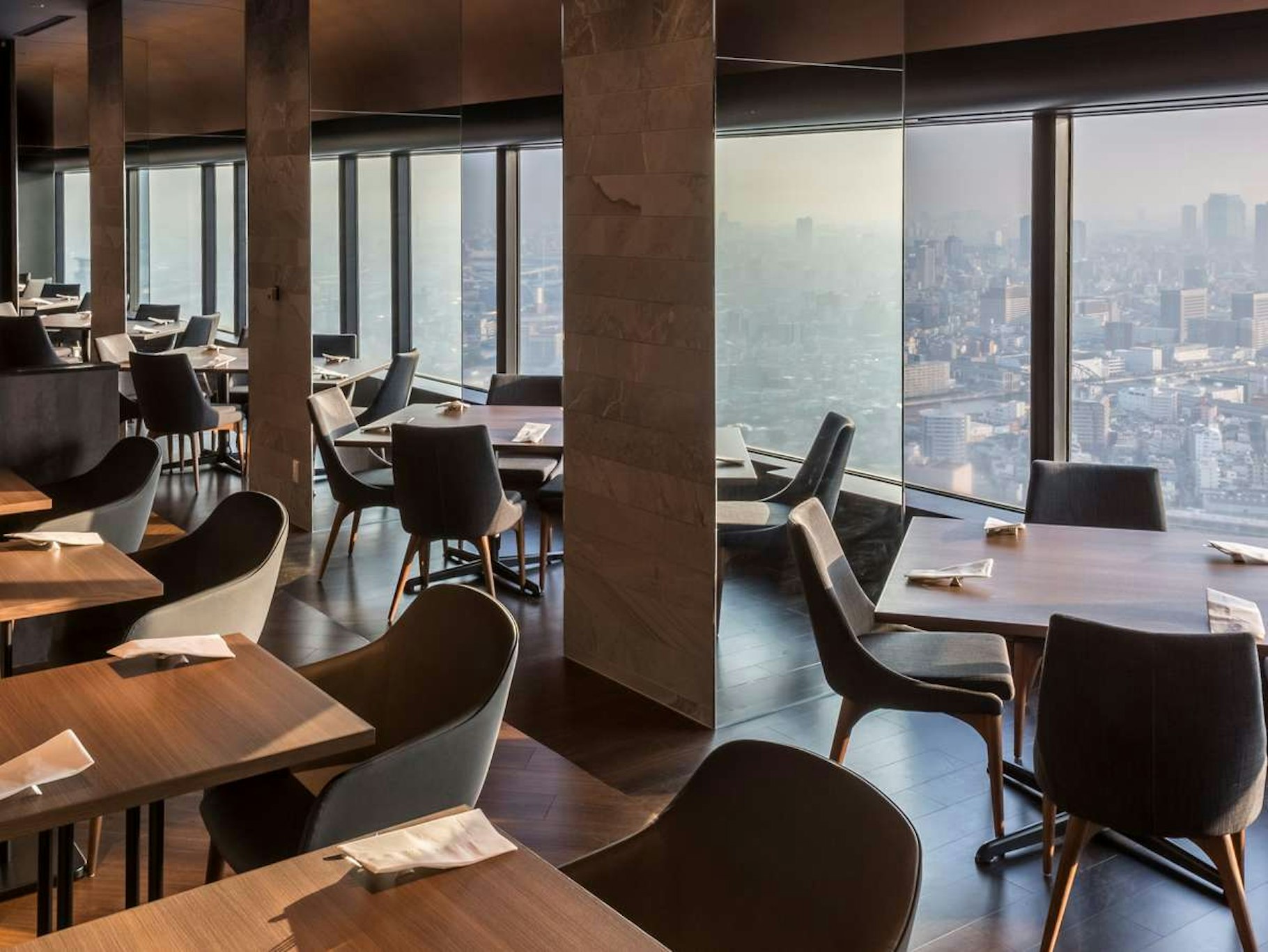 Art Hotel Osaka Bay Tower 32/39