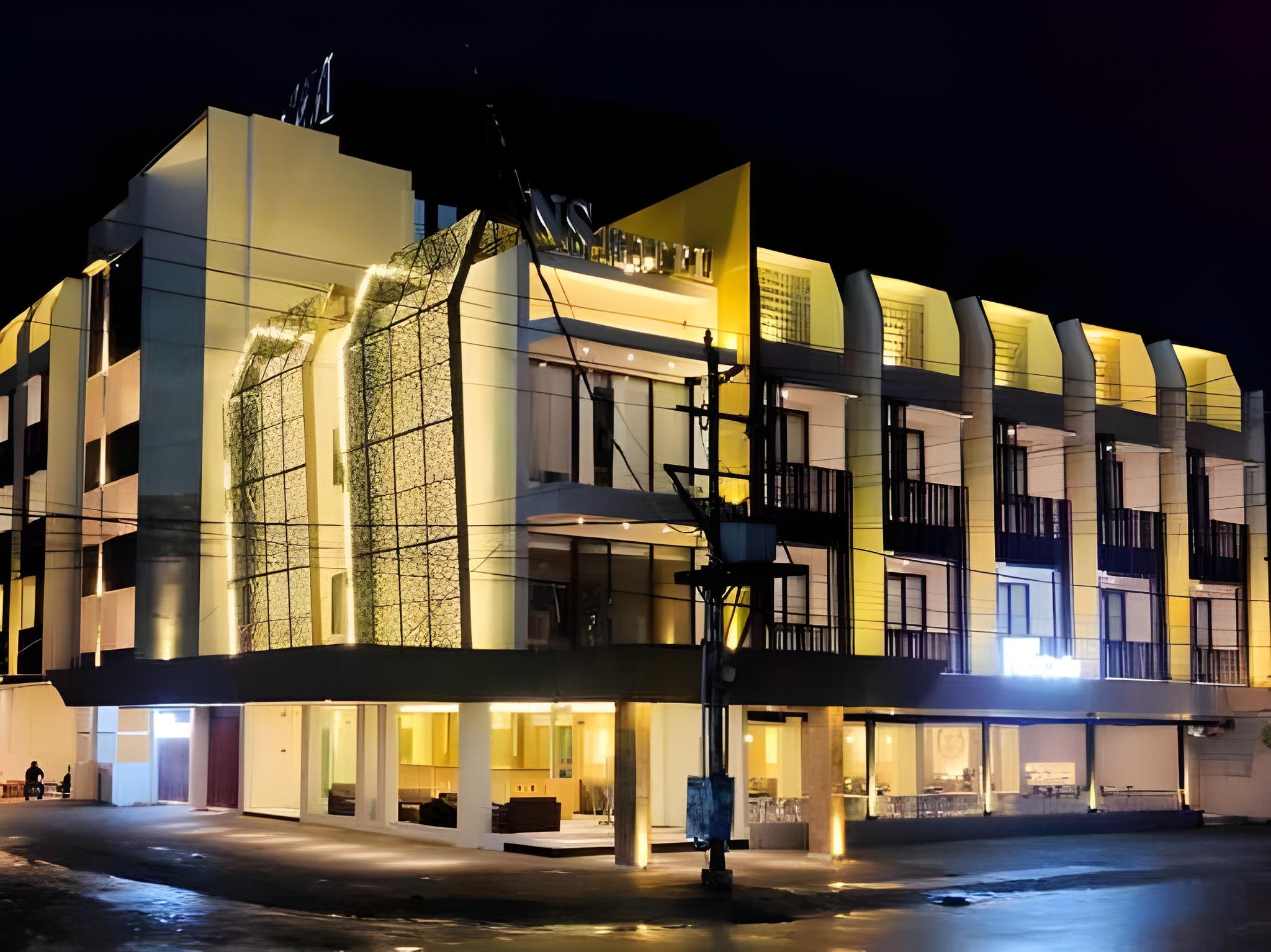 NS Hotel by Dominic 2/16