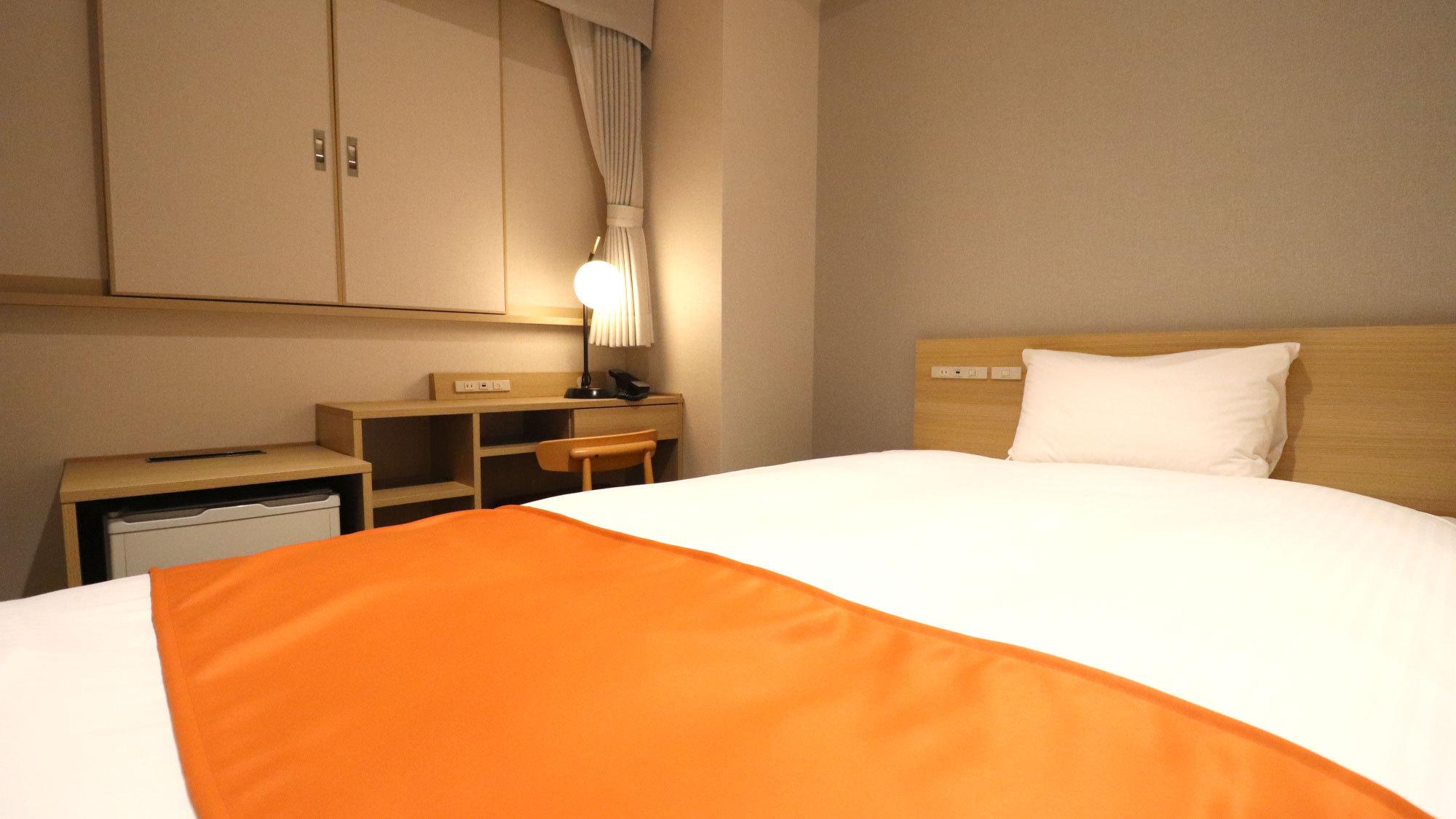 Semi Room, Standard, Semi Double Bed