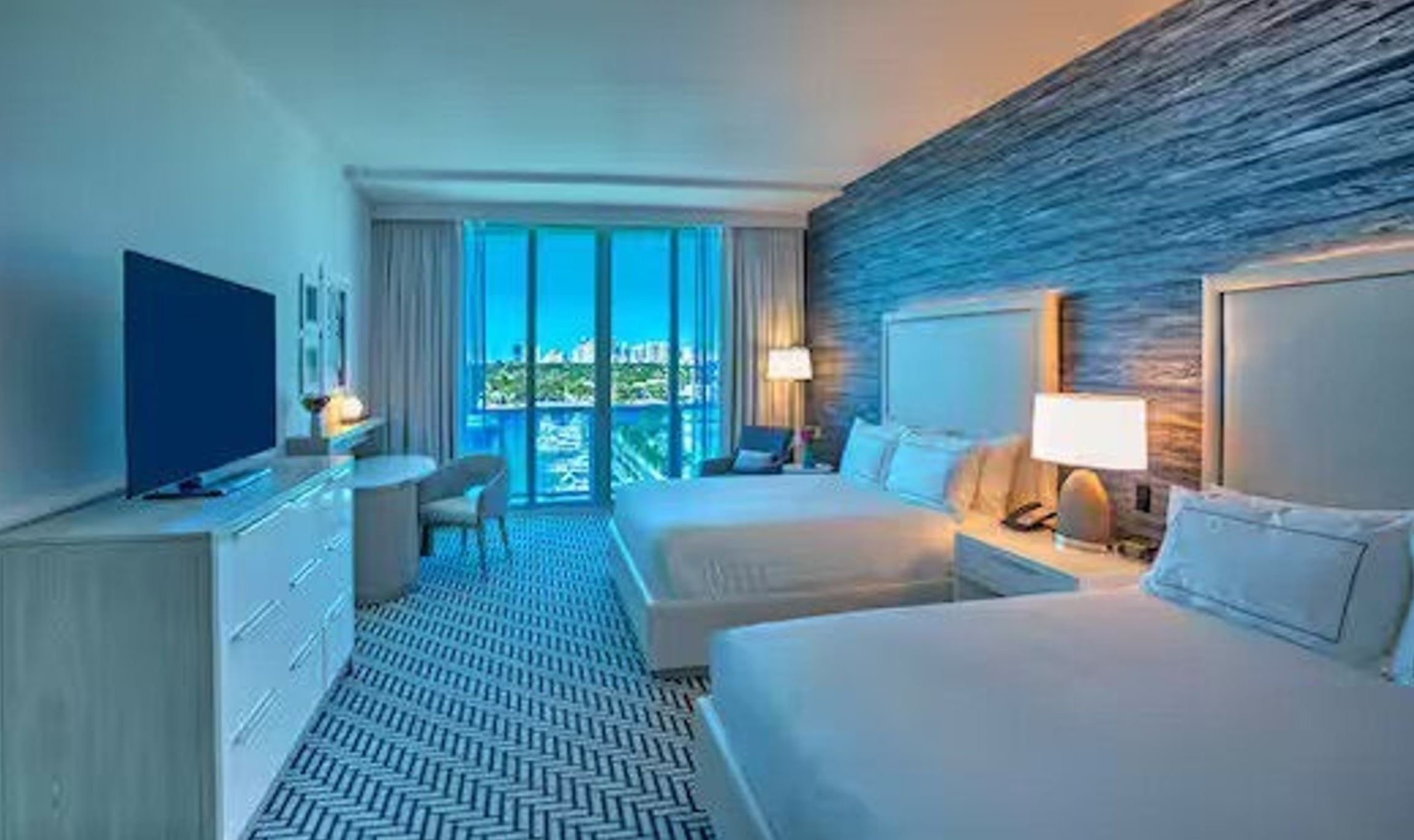 Room, Twin Beds, Ocean Front