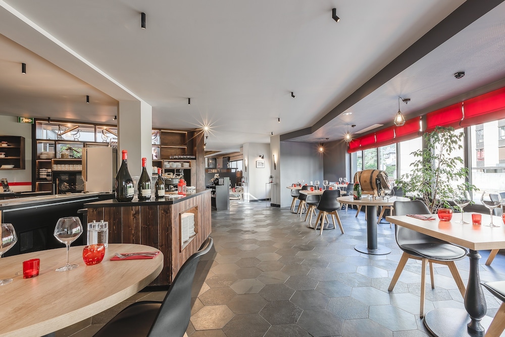 Chalet Hotel le Prieure and Spa 76/87