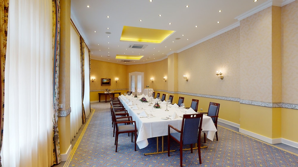 Hotel Oranien Wiesbaden 59/66