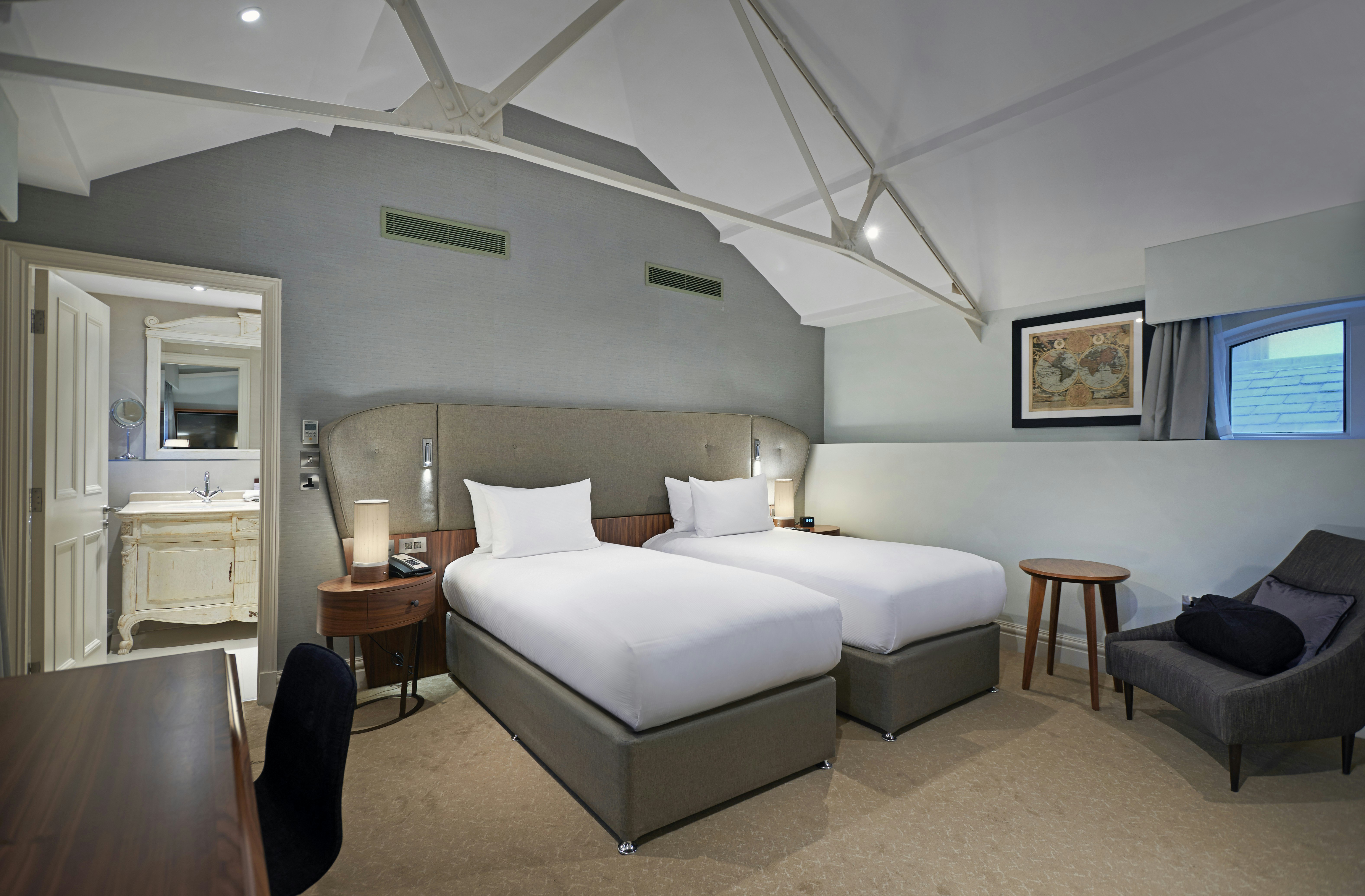 SUPERIOR, TWIN BEDS