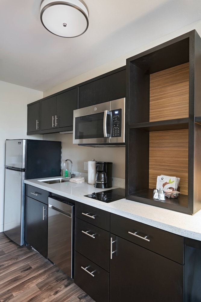 TownePlace Suites by Marriott Dallas DFW Airport North/Irving 37/54