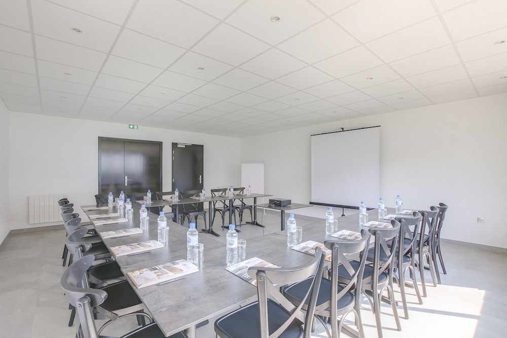 Brit Hotel Reims La Neuvillette 44/50