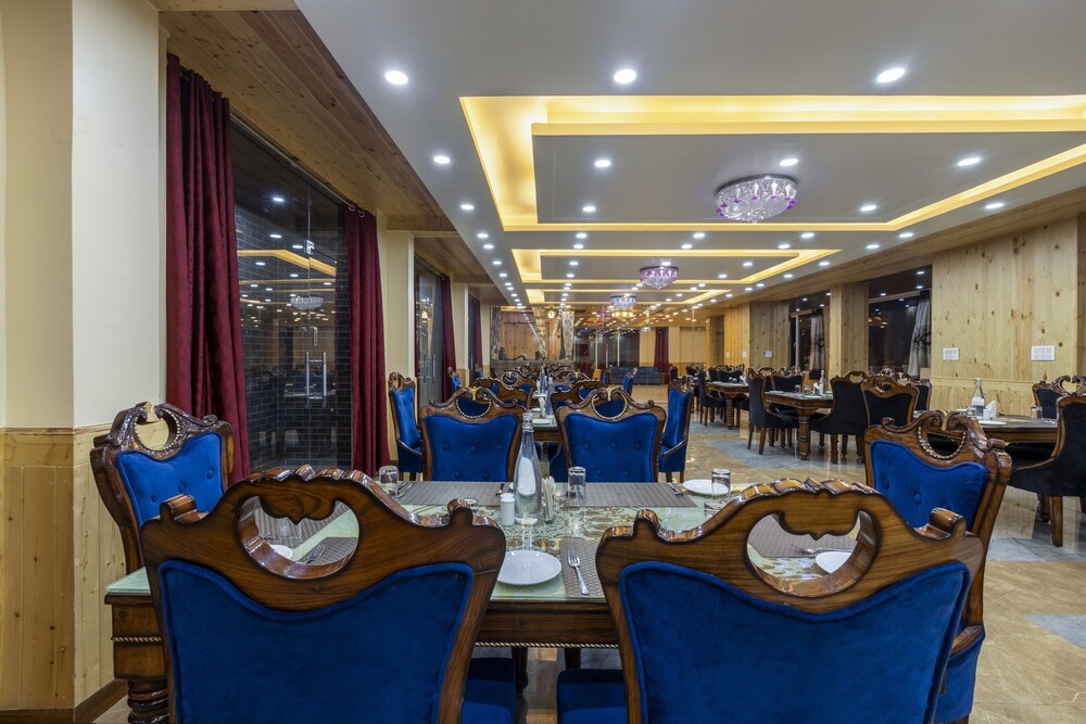 Sterling Shivalik Chail 47/65