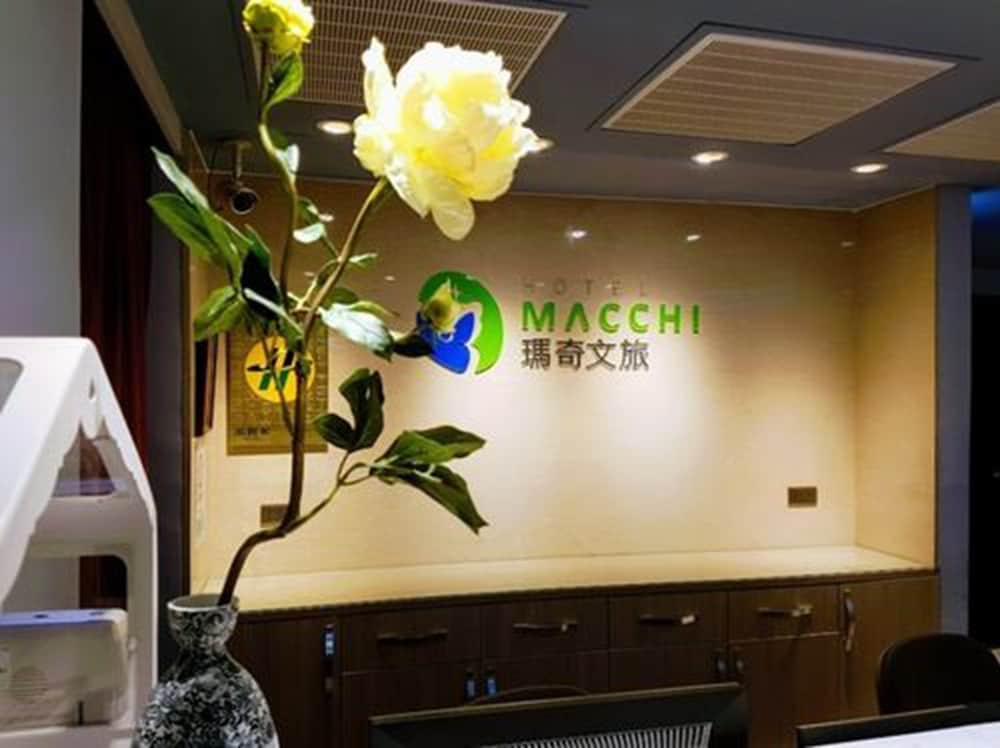 Macchi Hotel 8/38