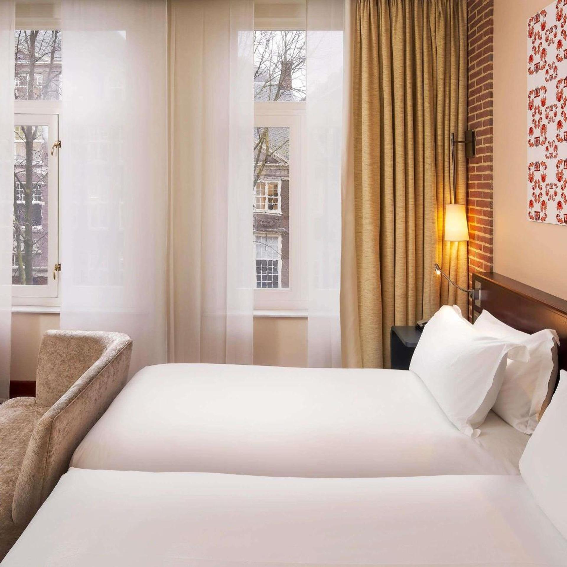 Courtyard, Superior, Twin Beds, Garden or City View