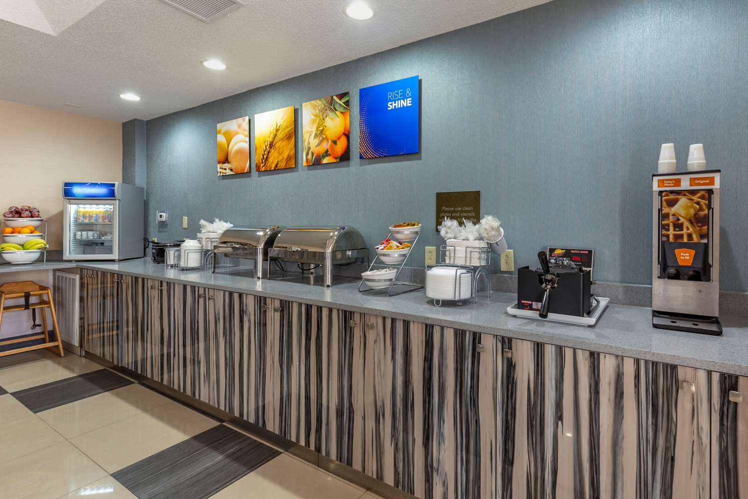 restaurant cafeteria