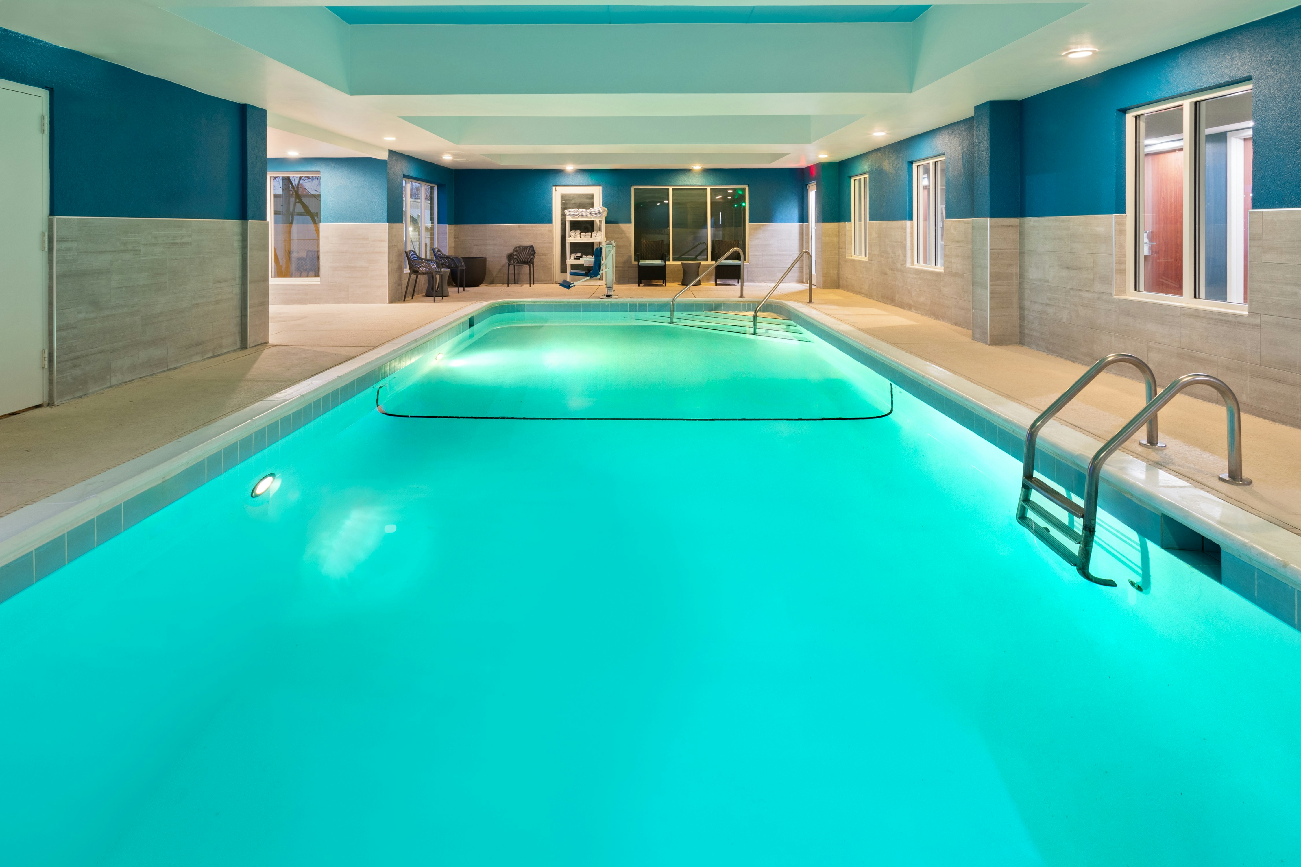 Hampton Inn Suites Scottsburg 48/82