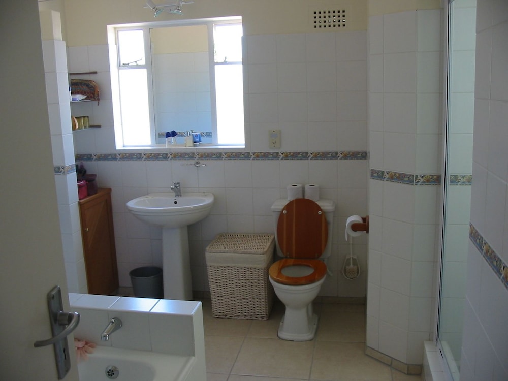 Ascot Gardens Self Catering 19/20