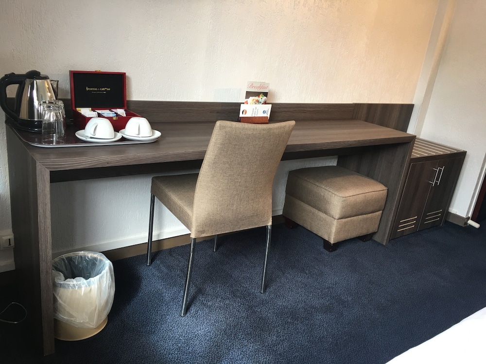 Hotel Le Paris 43/56