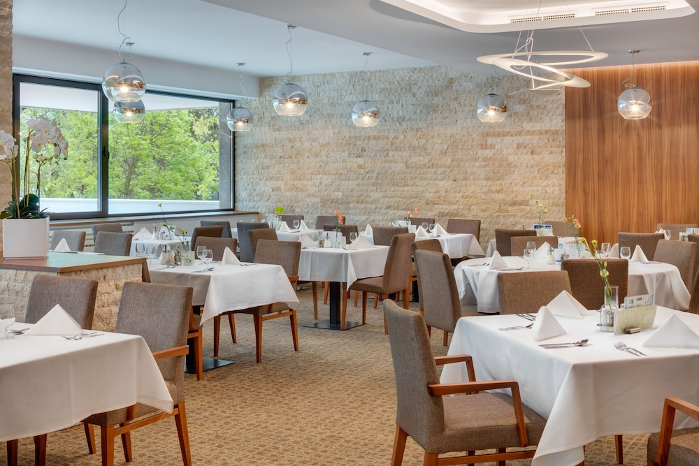 DANUBIUS HEALTH SPA RESORT ESPLANADE 62/66