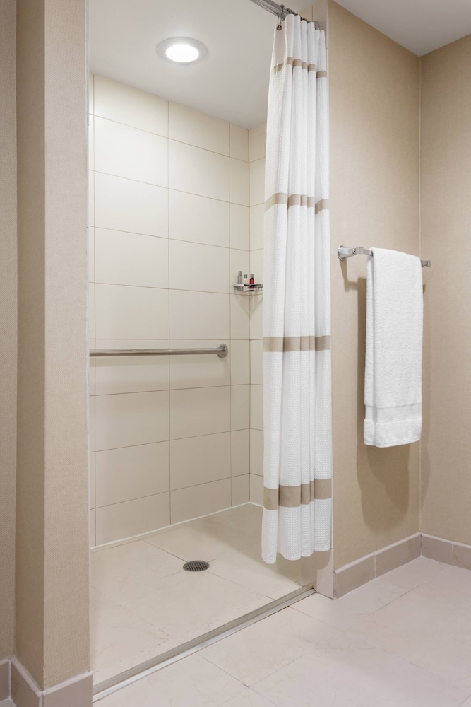 Marriott Long Island 10/40