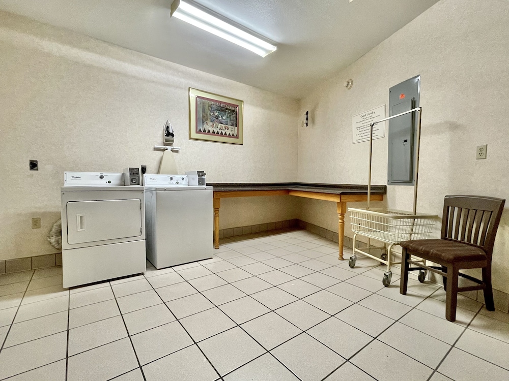 FairBridge Inn & Suites Fort Wayne 5/52