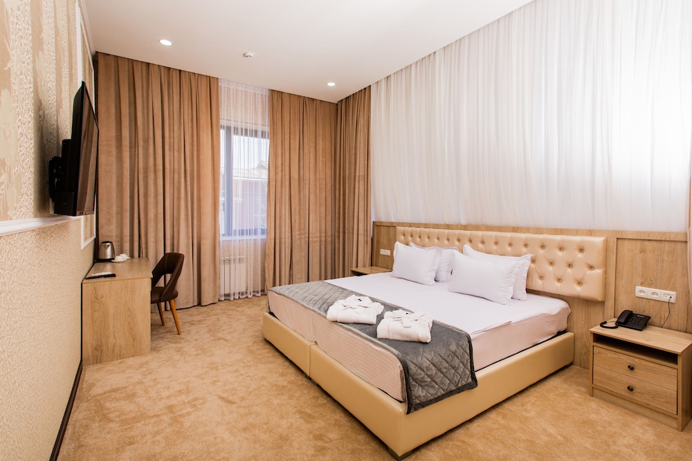 Gabrielle International Hotel 5/50