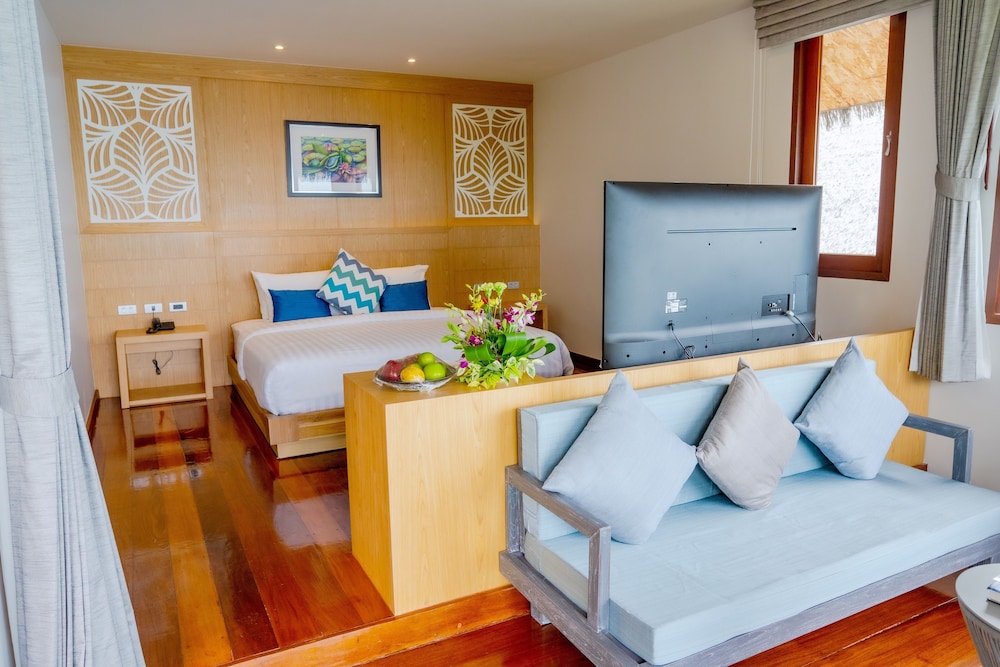 Coral Cliff Beach Resort 39/70