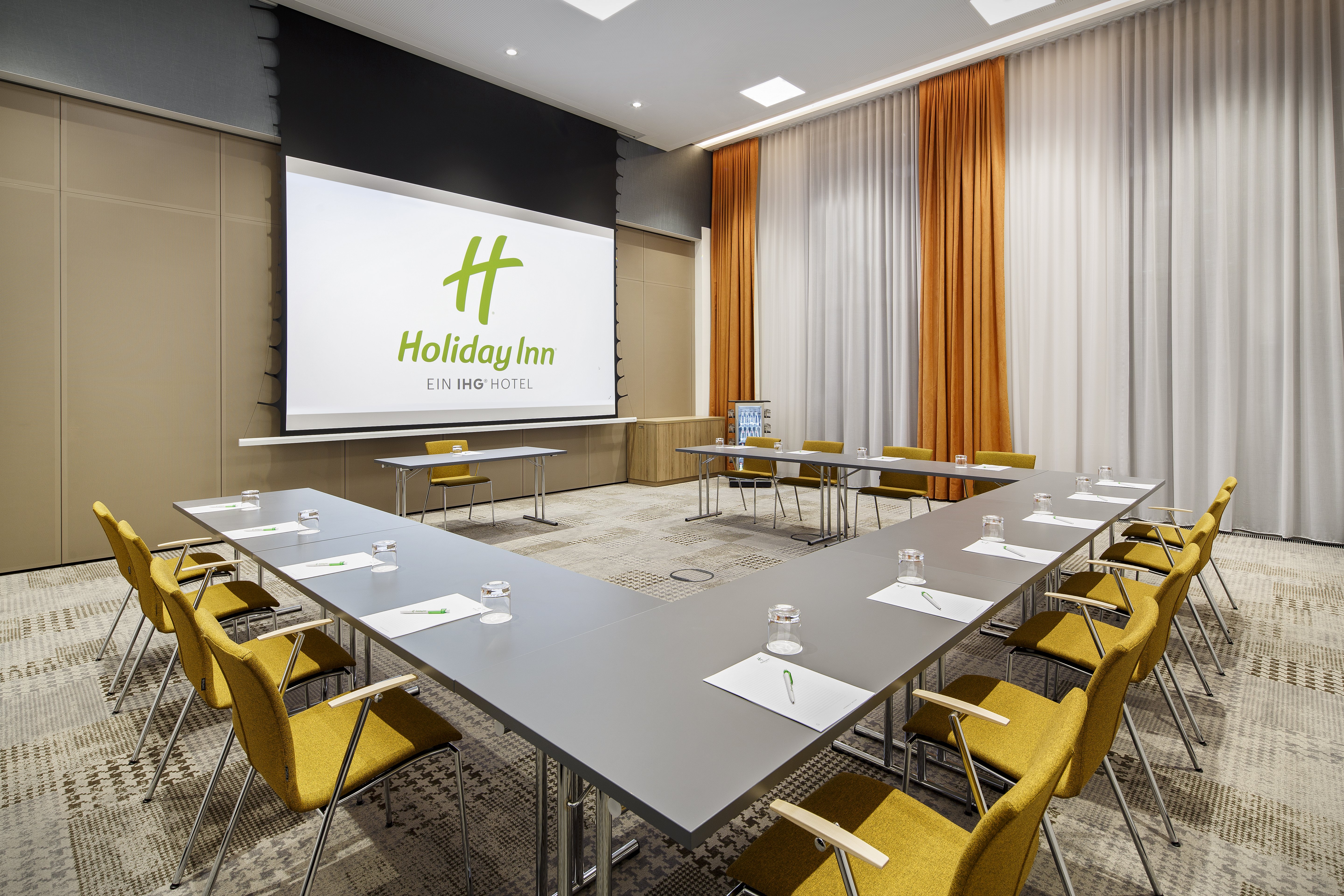 HOLIDAY INN HAMBURG - HAFENCITY 63/75