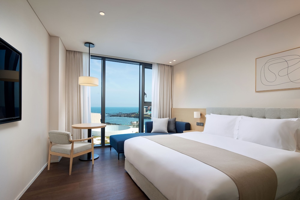 Shilla Stay Plus Iho Tewoo Ocean Front 9/50