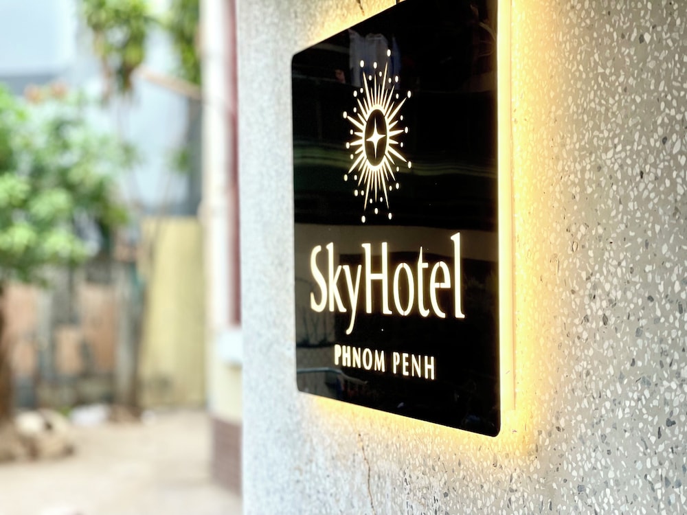 SKY HOTEL Central Phnom Penh - Rooms & Apartments 22/50