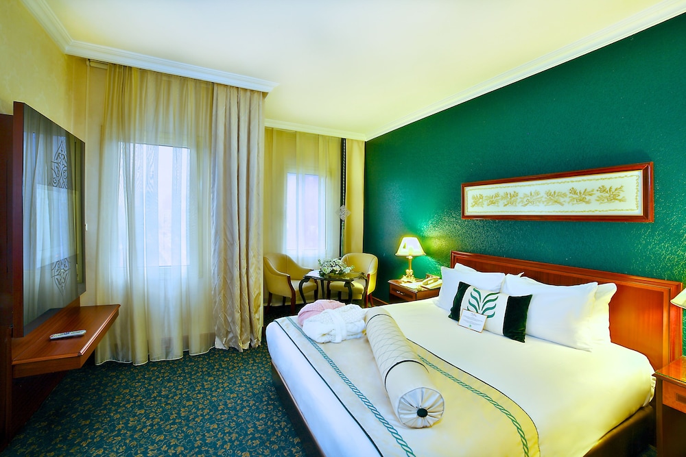 Grand Cevahir Hotel and Convention Center 13/50