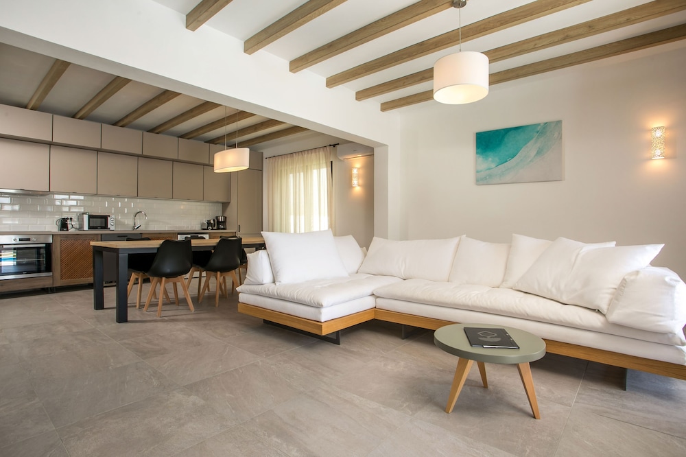 Terra Pietra Luxury Villas & Suites 18/42
