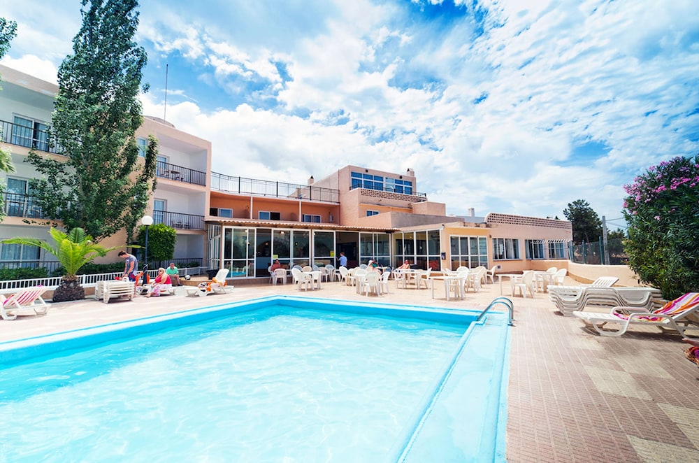 Aparthotel Vibra Club Maritim in SANT JOSEP DE SA TALAIA