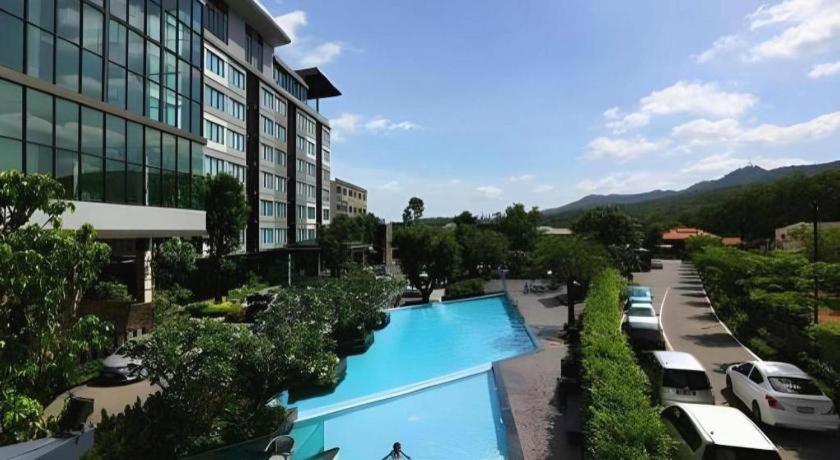 Tr Rock Hill Hotel 49/63