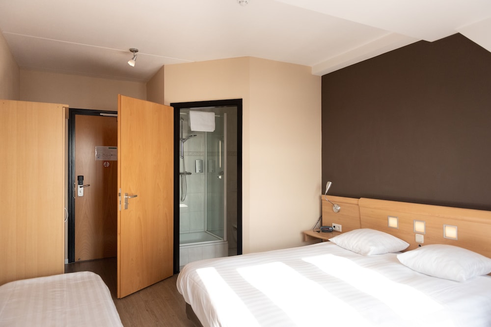 HOTEL RESTAURANT ZALEN HOOGEERD 10/49