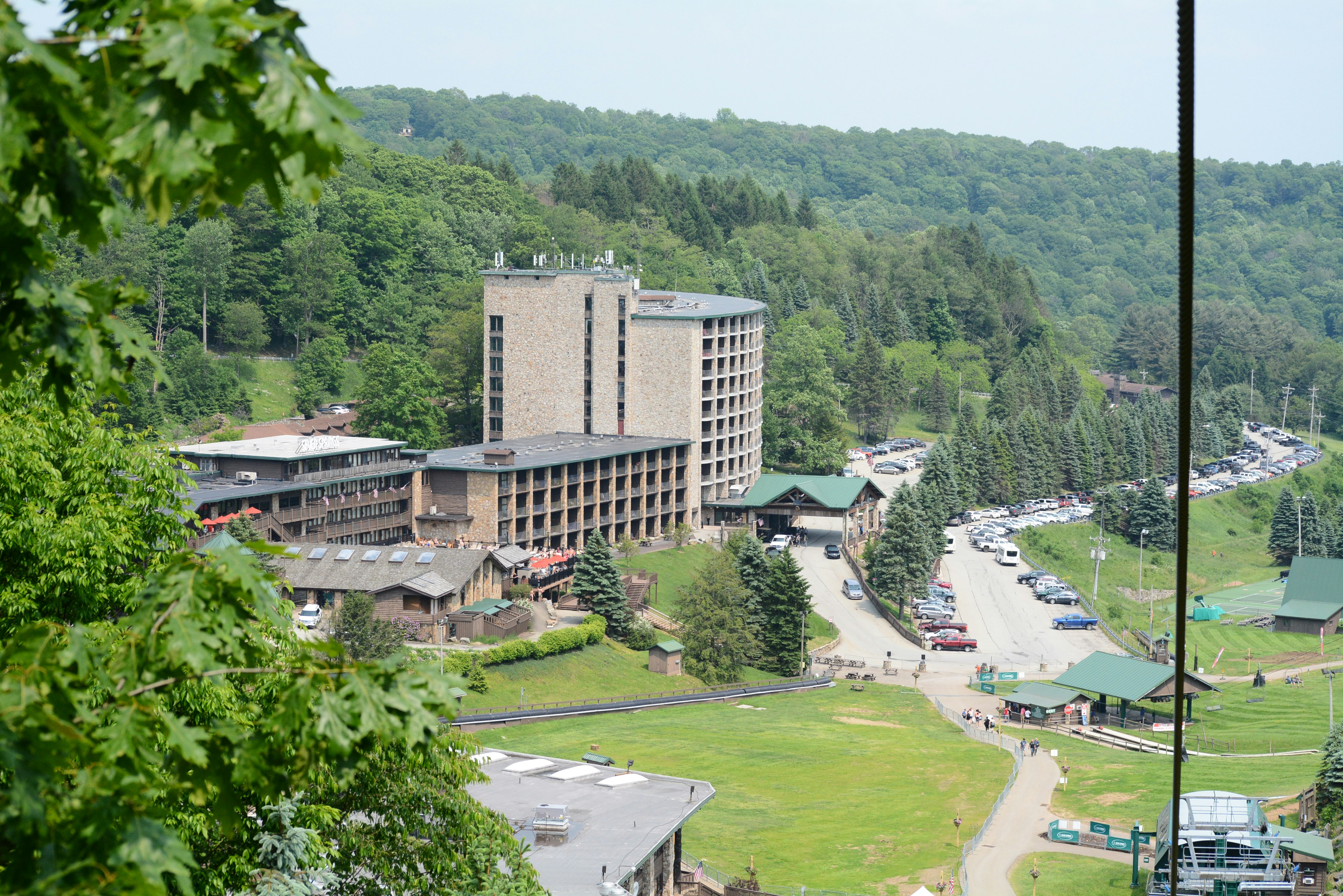 Slopeside Hotel at Seven Springs Resort 28/35